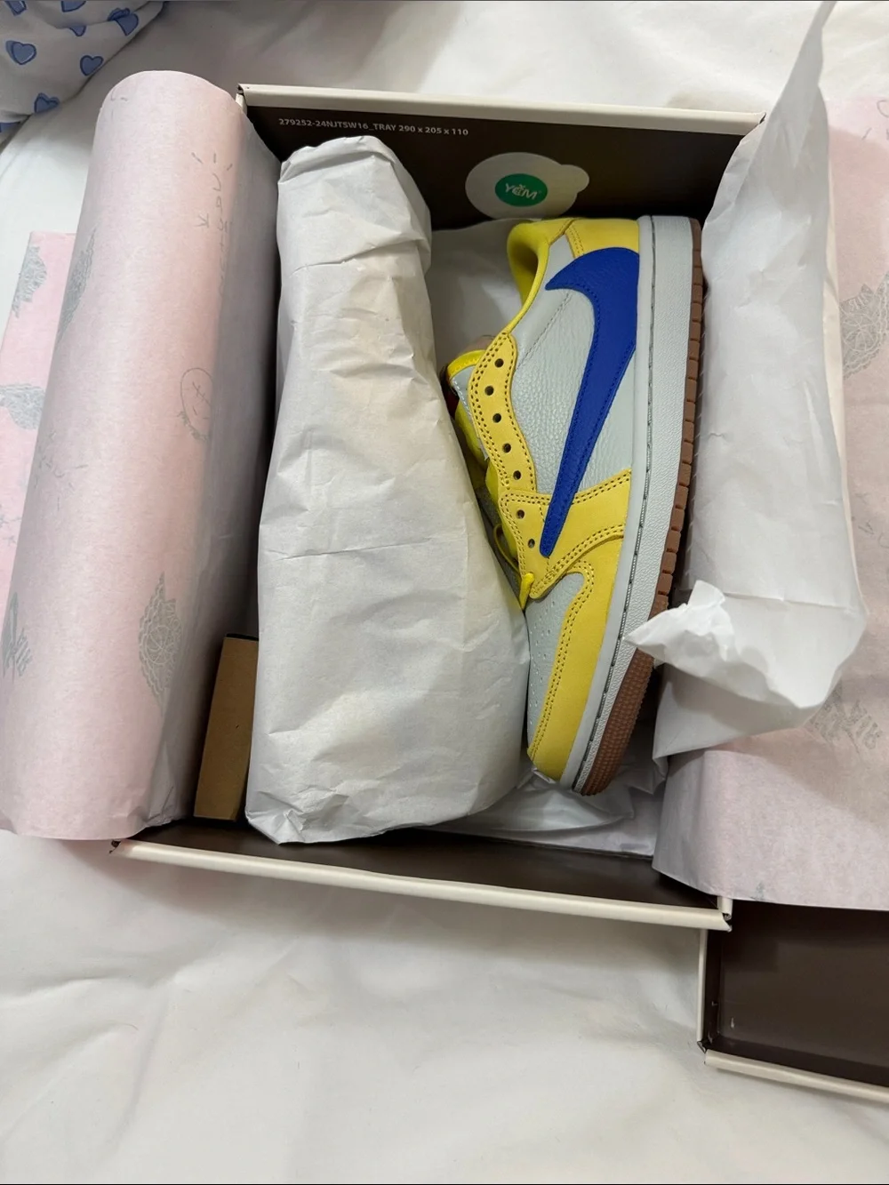 Nike Air Jordan’s Travis Scott’s - Picture 5 of 9